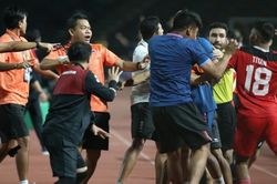 Tướng Thái Lan đòi sa thải Chủ tịch Liên đoàn bóng đá sau sự cố ẩu đả ở chung kết SEA Games 32