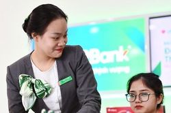 Lãi suất 30/6: Đồng loạt giảm, ngân hàng nào đang trả lãi cao nhất?
