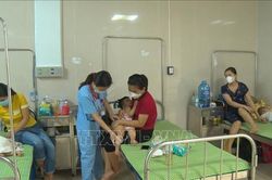 6.000 chai thuốc Immunoglobulin điều trị tay chân miệng được cung ứng cho các bệnh viện