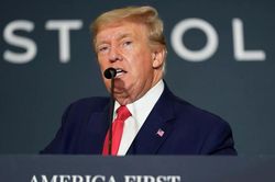 Ông Trump chỉ ra thời điểm thích hợp để Nga và Ukraine hòa giải