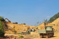 Thanh Hóa: Nhiều doanh nghiệp trúng đấu giá khai thác loạt mỏ đất, đá