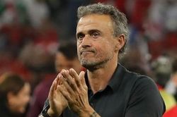 HLV Luis Enrique muốn mang cầu thủ nào tới PSG?
