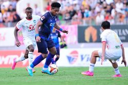 HLV Kiatisuk: 'Mục tiêu của HAGL lúc nào cũng phải là TOP 5'