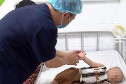Vì sao ca mắc tay chân miệng diễn biến nặng nhiều hơn so với trước?