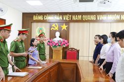 Bắt giam nguyên Giám đốc tài chính Công ty Vạn Xuân