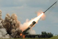 Tornado-S - 'Đối trọng' so kè với HIMARS