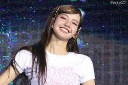 Rộ MV Lisa (BLACKPINK) đóng 14 năm trước với thần thái nổi bật