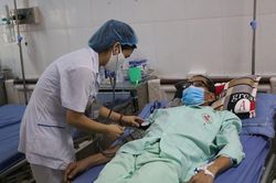 Tham gia bảo hiểm y tế là 'đóng góp khi lành, để dành khi ốm'
