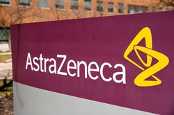 Cổ phiếu AstraZeneca mất gần 13 tỷ USD sau kết quả thử nghiệm thuốc
