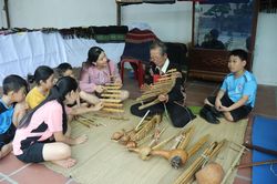 Tìm giải pháp nâng cao đời sống-xã hội vùng đồng bào các DTTS Nam Trung Bộ