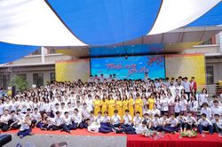 Ngôi trường có gần 500 lượt học sinh đỗ chuyên với 99 điểm 10