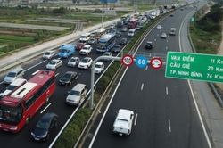 4 tuyến cao tốc nào được VEC giảm giá vé xe lưu thông?