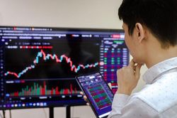 Thị trường chứng khoán hứa hẹn nhiều hấp dẫn 6 tháng cuối năm