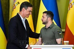 Tân Chủ tịch Liên minh châu Âu thăm Ukraine