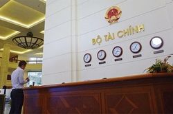 Bộ Tài chính nêu cách ngăn chặn nạn buôn bán hóa đơn điện tử