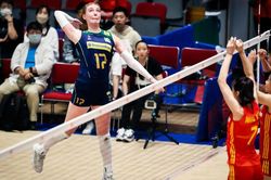 Fan bóng chuyền Việt được thưởng thức món quà vô giá ngay trước giải FIVB Challenger Cup; Thanh Thúy, Kiều Trinh cũng không thể bỏ qua