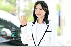 'Chị đẹp' Son Ye Jin tái xuất sau sinh, thu hút mọi ánh nhìn