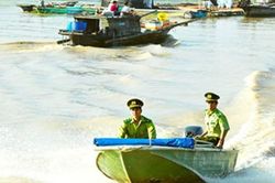 Nhóm 11 đối tượng trói, đánh 2 kiểm lâm viên ở Đồng Nai