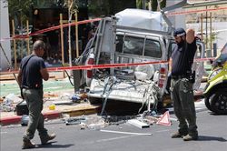 Lao xe vào đám đông tại Tel Aviv làm 6 người thương vong