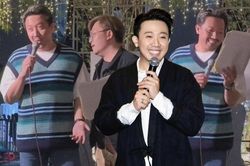 Trấn Thành bị chê ngoại hình già 'như ông chú' khi hát cùng MC Đại Nghĩa