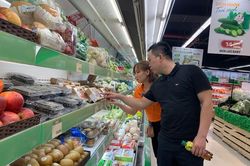 Vui buồn chuyện tăng lương
