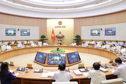 Thủ tướng chủ trì hội nghị trực tuyến Chính phủ với các địa phương