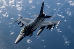 Tướng NATO nêu thời điểm chuyển tiêm kích F-16 cho Ukraine