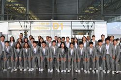 Đội tuyển nữ Việt Nam mang 56 kiện hành lý đi thi đấu World Cup