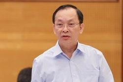 'Ế tiền' vì đâu?