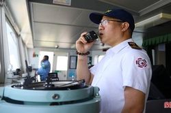 Những người dẫn đường cho siêu tàu vào cảng Vũng Áng - Sơn Dương