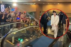 Nam ca sĩ Việt được khán giả nước ngoài săn đón như sao quốc tế: Chẳng ai xa lạ!