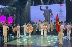 Mời bạn đọc thưởng thức ca khúc 'Bản hùng ca Công an Thành phố Hồ Chí Minh'