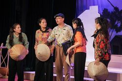 'Bệnh sĩ' tái ngộ khán giả Thủ đô