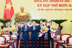 HĐND thành phố Hà Nội bầu 4 ủy viên UBND thành phố
