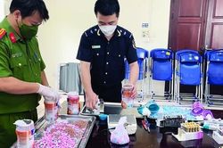 'Chốt chặn' hơn 1 tấn ma túy tuồn vào Việt Nam