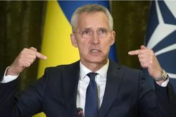 Tổng Thư ký NATO thừa nhận những vấn đề nghiêm trọng trong cuộc phản công của Ukraine