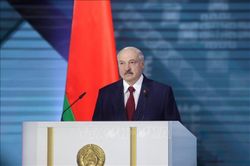 Tổng thống Belarus sẵn sàng làm trung gian cho hòa đàm Nga - Ukraine
