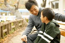 Chỉ với 3 câu hỏi này, cha mẹ sẽ khiến con hạnh phúc hơn mỗi ngày