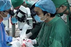 Đứt rời 1/3 bàn chân sau va chạm giao thông