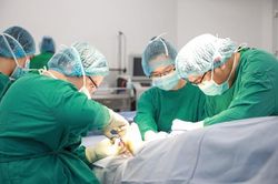 Em bé có 12 ngón tay, ngón chân ở Đà Nẵng được phẫu thuật thành công