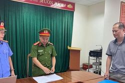 Bắt hai phó giám đốc của 2 trung tâm đăng kiểm tại Quảng Bình