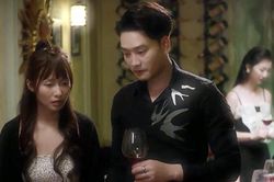'Gia đình mình vui bất thình lình' tập 36: Lộ quá khứ đáng quên của Trâm Anh