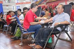 Giọt hồng - Bắc Kạn 2023: Thu được hơn 1.000 đơn vị máu trong ngày phát động