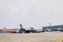 Cục Hàng không Việt Nam cảnh báo sân bay khai thác tàu quá tải