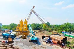 Phát triển hạ tầng giao thông không thể 'chăm chăm' vào ngân sách