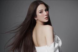 Trước khi 'tố' chồng ngoại tình lúc mang thai, Diệp Lâm Anh từng có động thái gắt