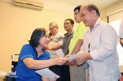 Trao vốn sinh kế cho 81 người khuyết tật và nạn nhân da cam
