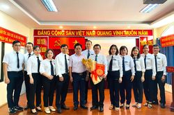 Chánh án TAND quận 1, TPHCM nhận quyết định công nhận Bí thư Đảng ủy nhiệm kỳ 2020 - 2025