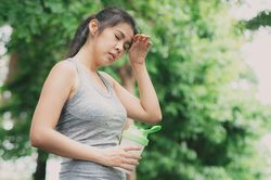 Thức uống giàu chất điện giải giúp ngừa mất nước