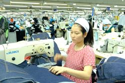 Mong muốn xem xét tăng lương tối thiểu vùng năm 2024